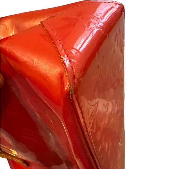 Louis Vuitton Bags Monogram Vernis is a very beautiful red/orange color - Picture 8 of 11
